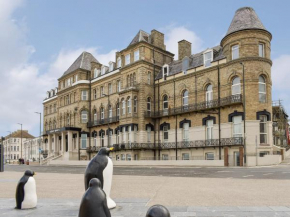 Sea View Penthouse - Regency Mansion